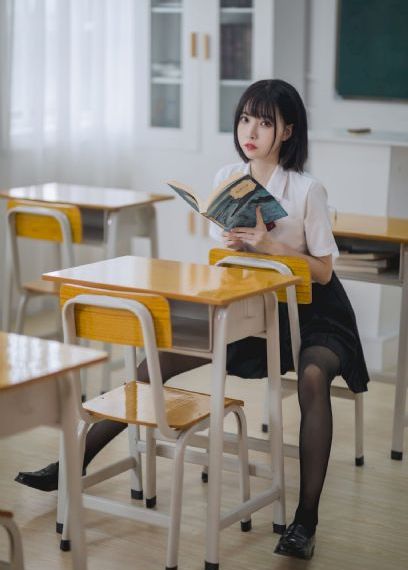 美女挤乳汁视频_1080免费电视剧