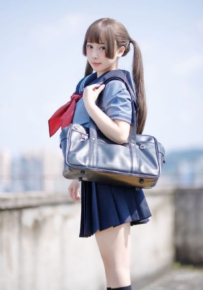 女生赤裸裸_日韩成人在线