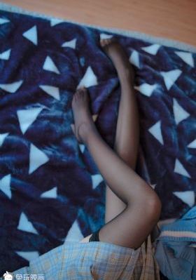 女王的脚奴完整视频_BD英语在线手机播放